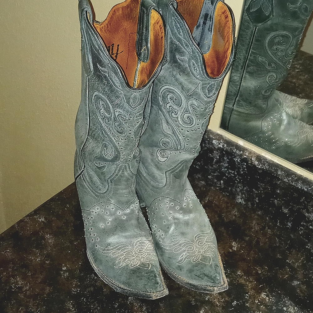 Johnny Ringo snip toe cowgirl boots